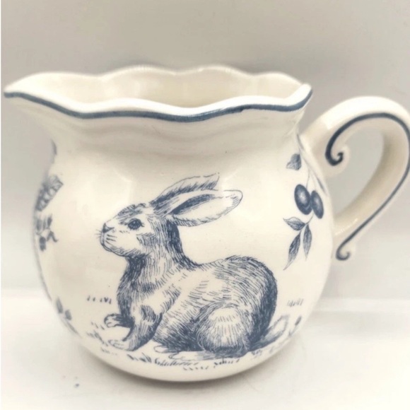 Maxcera Blue Toile Easter Bunny Creamer & Sugar Bowl w/Lid NEW Spring - Picture 4 of 7